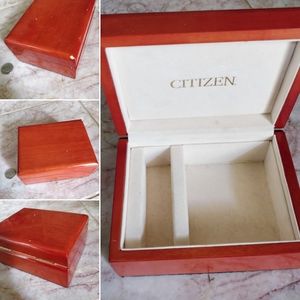 Citizen Wooden Watch Box - Wristwatch